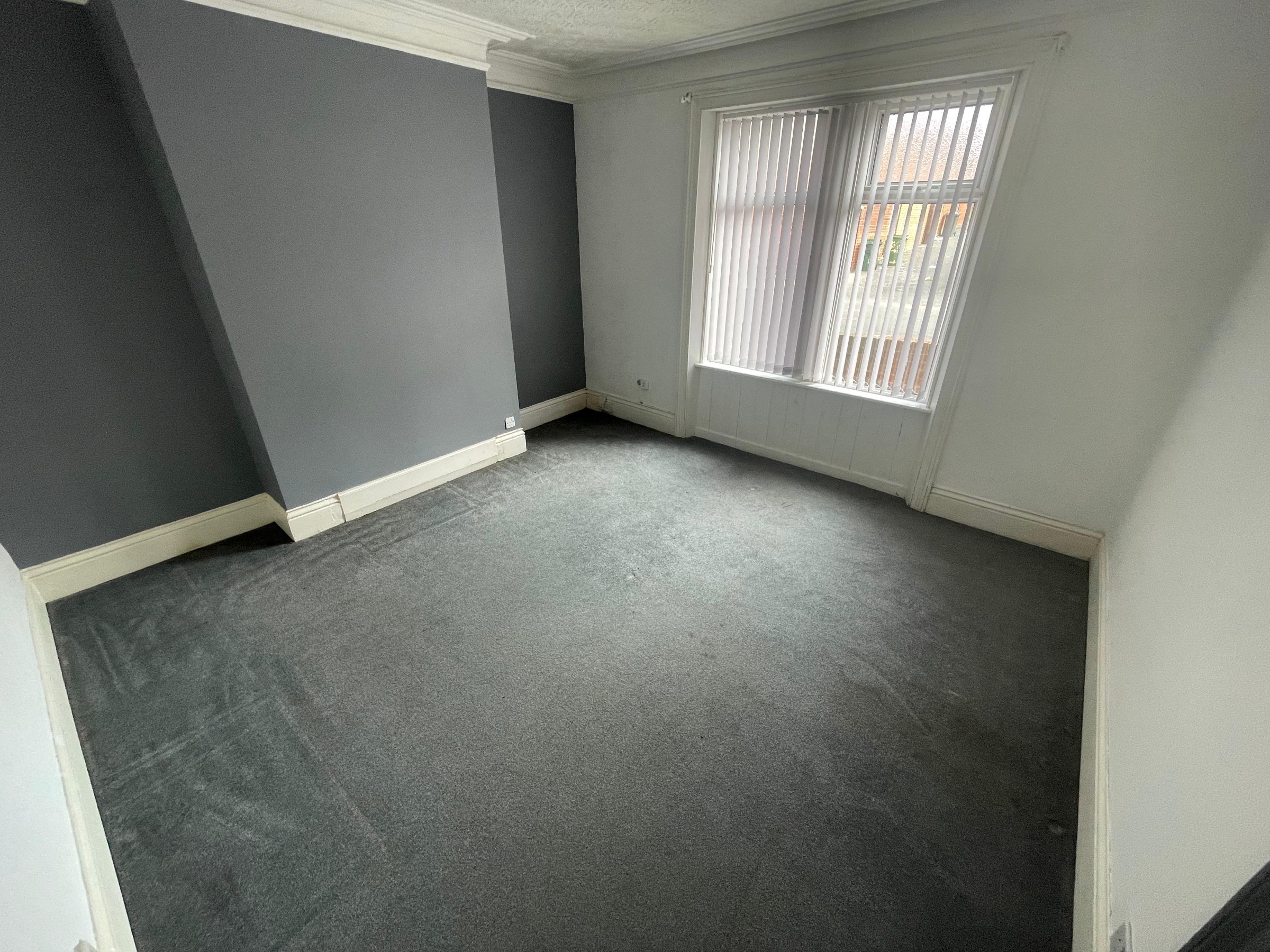 2 bed flat to rent in Bensham Avenue, Gateshead  - Property Image 2