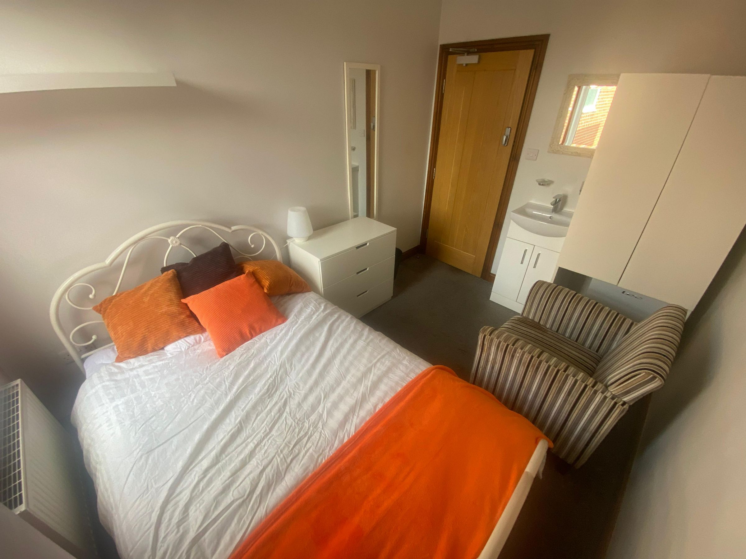 4 bed house share to rent in Eglesfield Road, South Shields 1