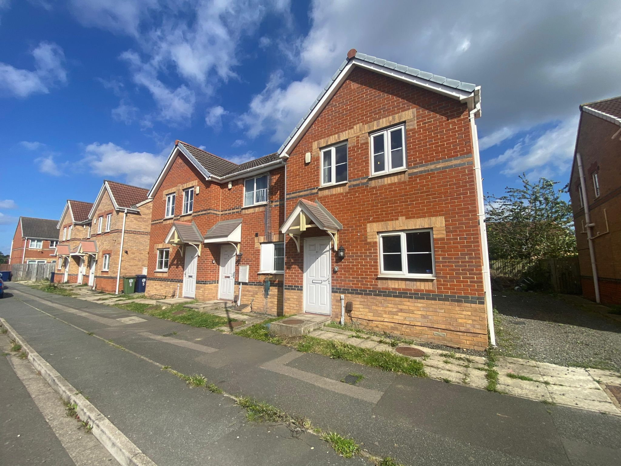 3 bed semi-detached house to rent in Grange Farm Road, Grangetown  - Property Image 1