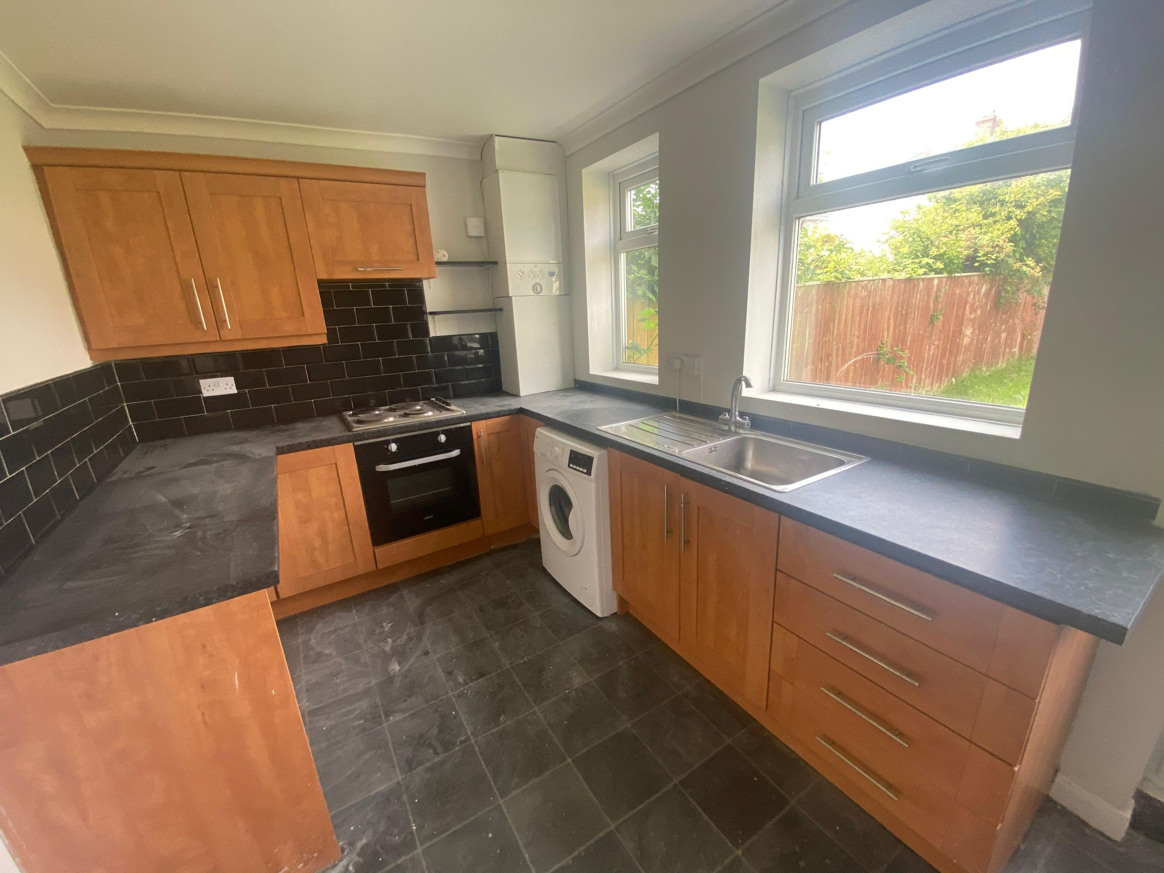 2 bed semi-detached house to rent in Raleigh Road, Norton 2