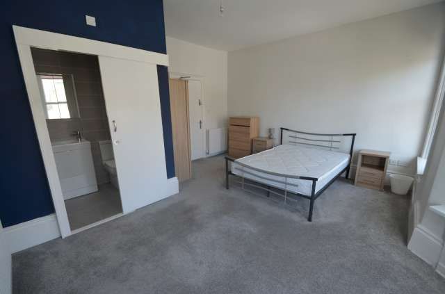 6 bed house share to rent in Heaton Park Road, Newcastle Upon Tyne  - Property Image 3