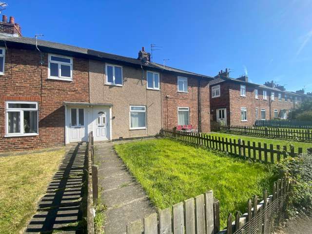 2 bed terraced house to rent in Britannia Place, Redcar  - Property Image 1