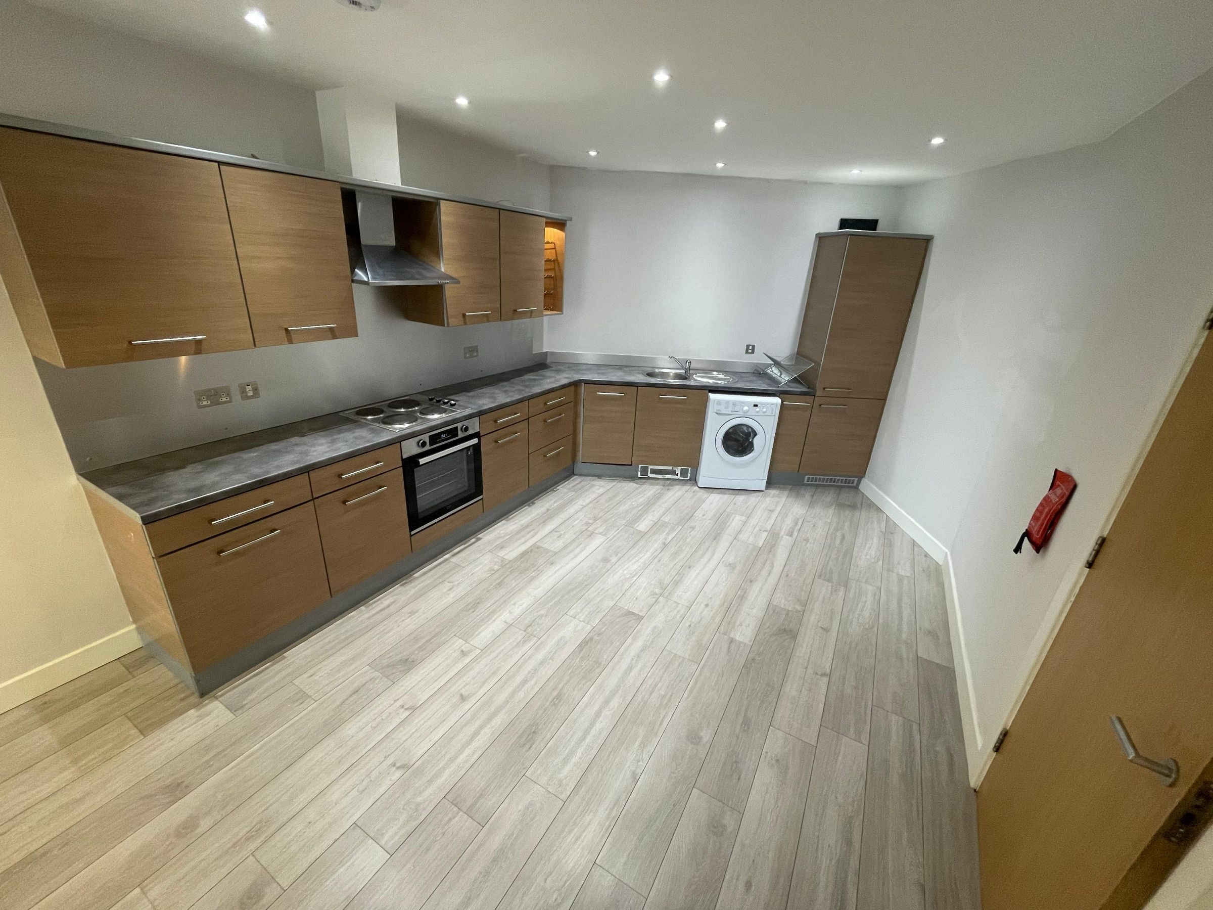 3 bed flat to rent in City Road, Newcastle upon Tyne  - Property Image 2