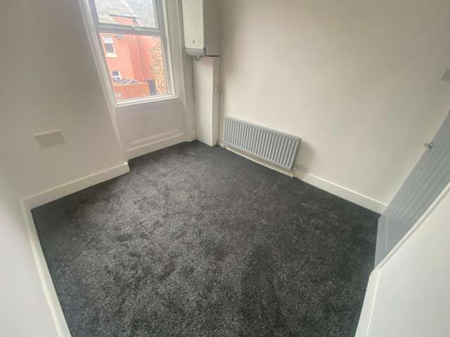 3 bed flat to rent in Bishops Avenue, Newcastle upon Tyne 6