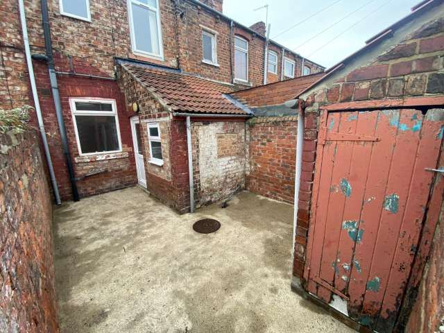 2 bed terraced house to rent in Upton Street, Middlesbrough  - Property Image 8