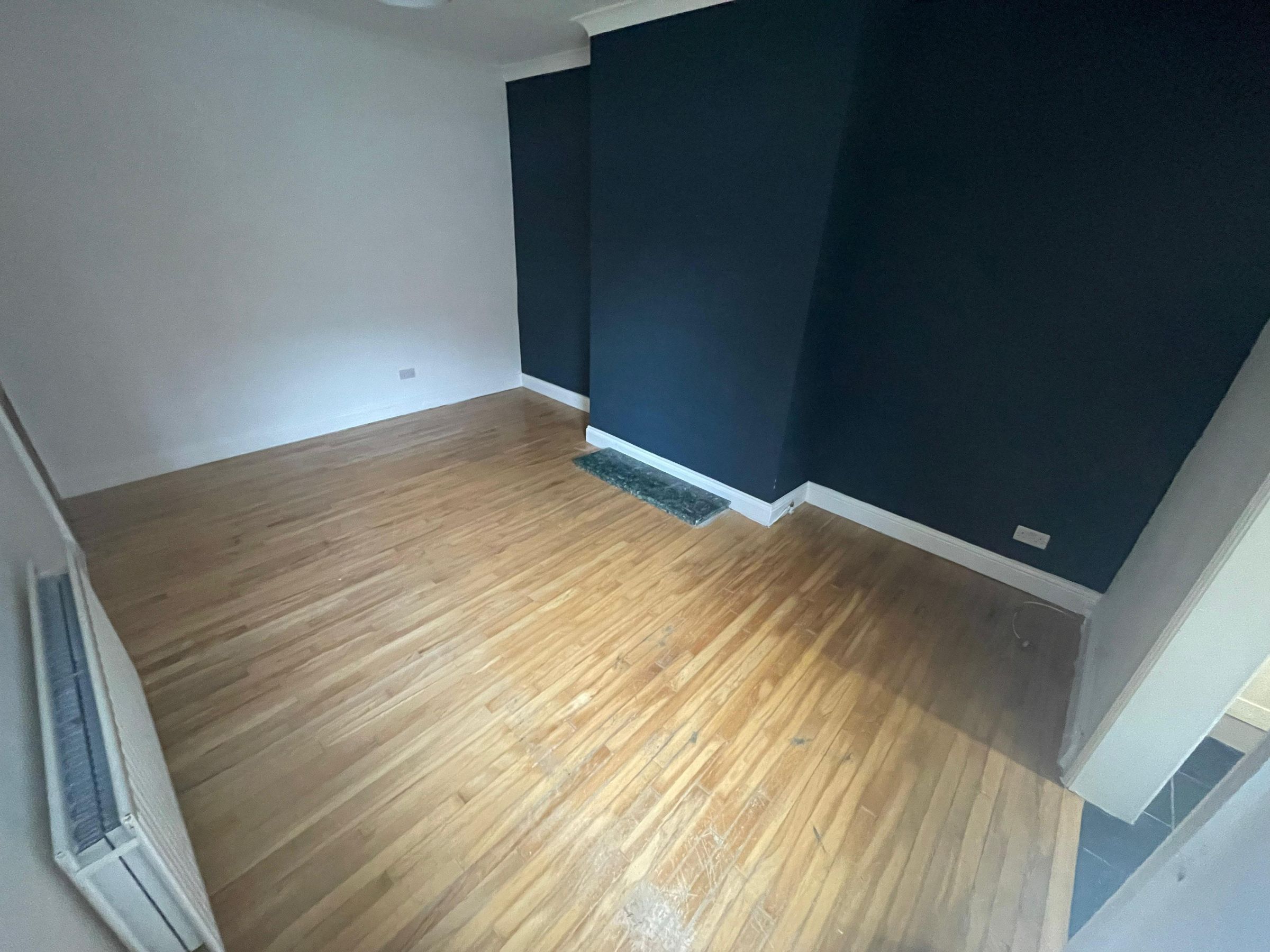 2 bed ground floor flat to rent in Wharton Street, South Shields 3