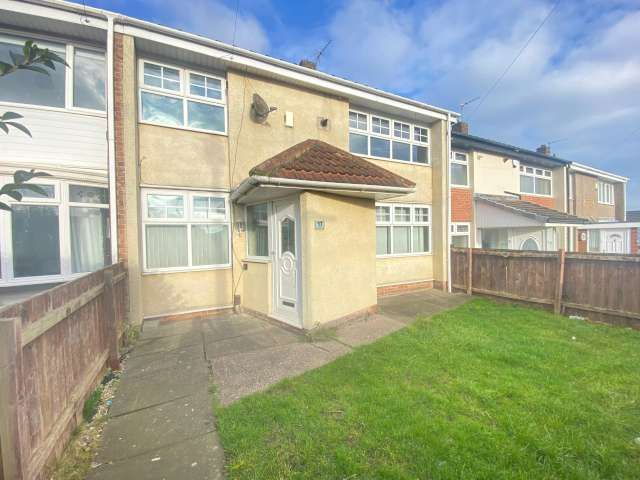 3 bed terraced house to rent in Longfellow Walk, Hartlepool - Property Image 1