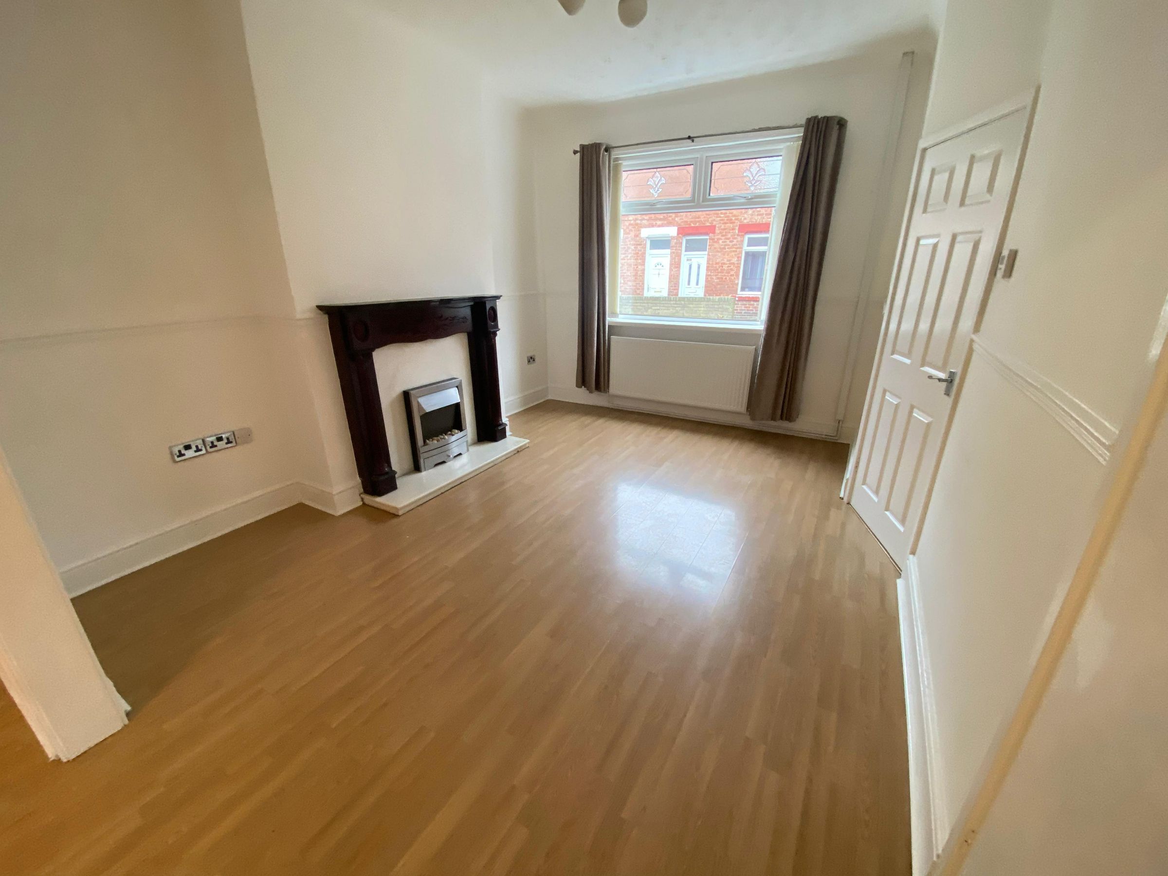 3 bed terraced house to rent in Brewer Street, Bishop Auckland  - Property Image 3