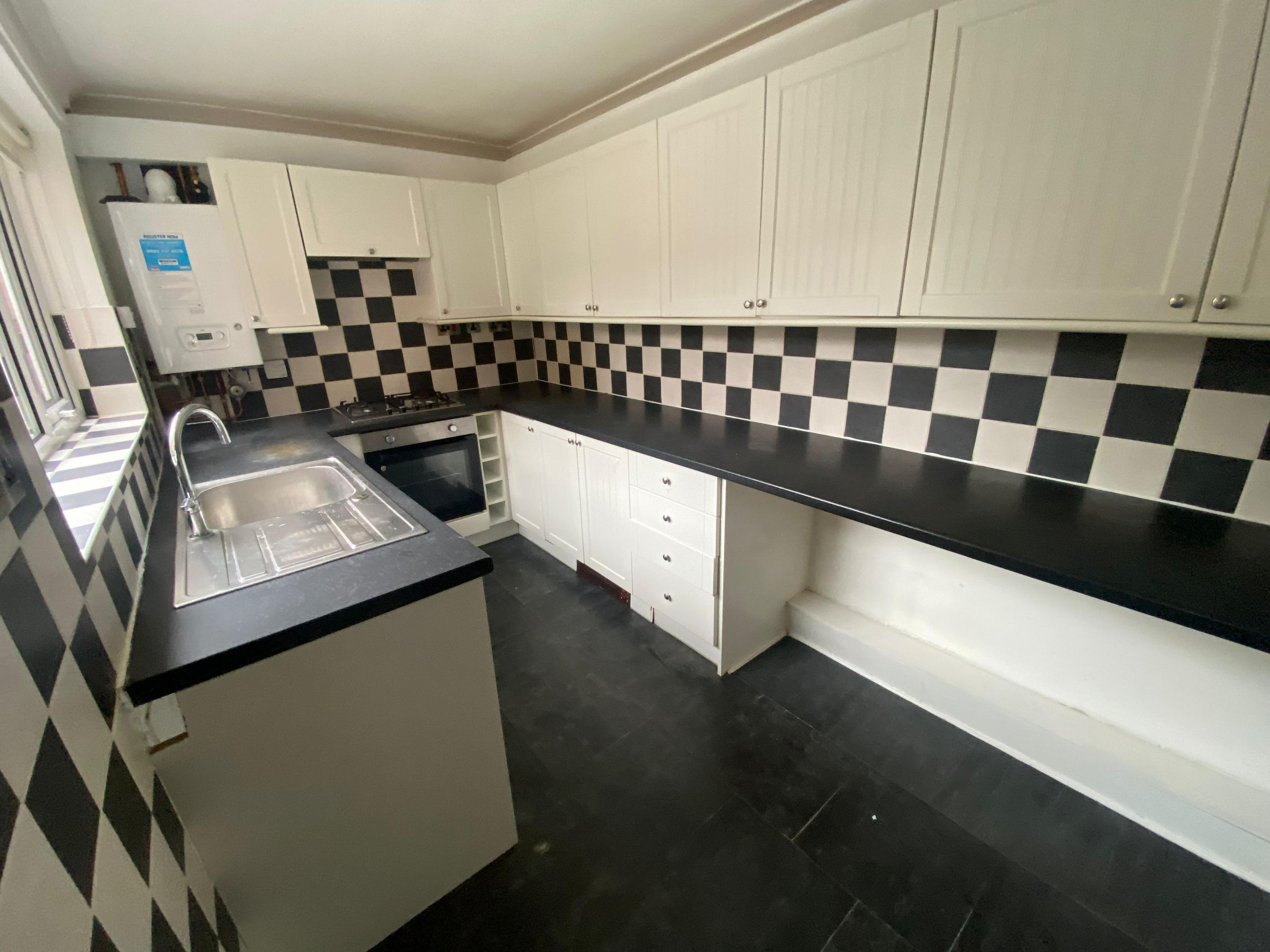 3 bed terraced house to rent in Brewer Street, Bishop Auckland  - Property Image 2