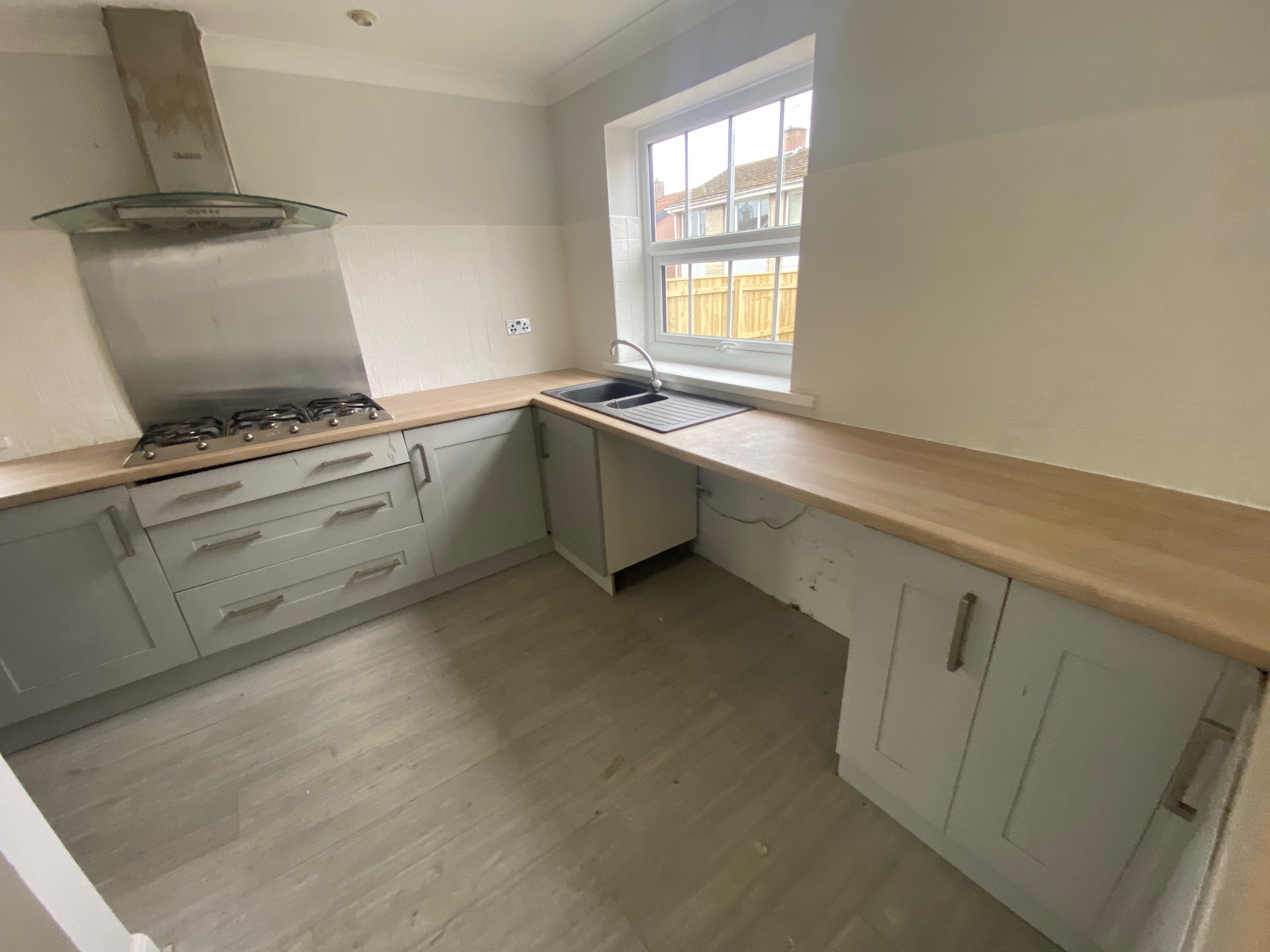 4 bed semi-detached house to rent in Quin Square, Durham 3