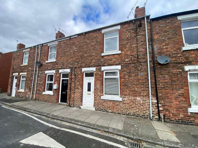 2 bed terraced house to rent in Watt Street, Ferryhill, DL17