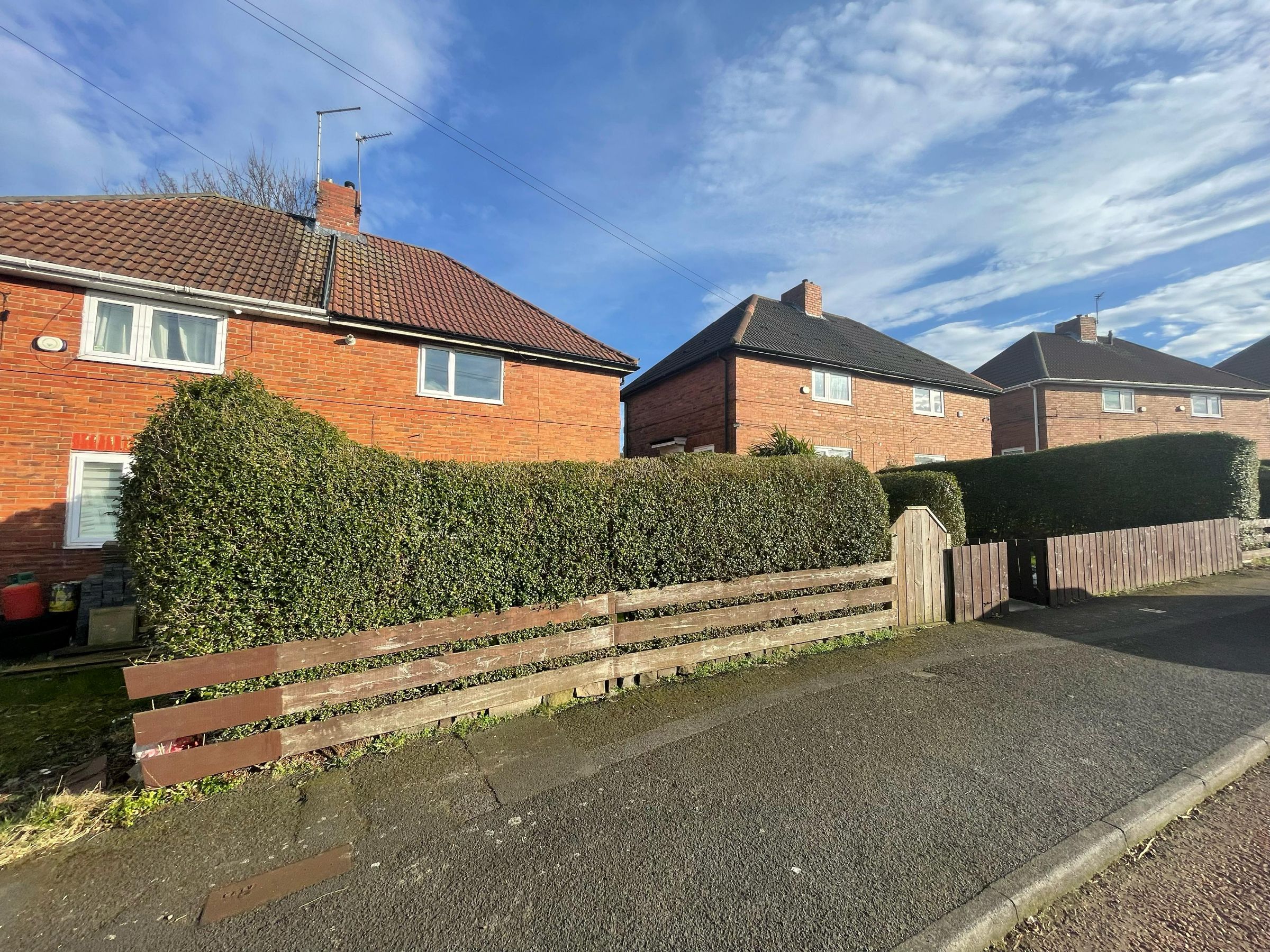 2 bed semi-detached house to rent in Montrose Crescent, Gateshead  - Property Image 1