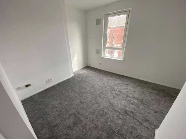 1 bed flat to rent in Devonshire Street, South Shields  - Property Image 2