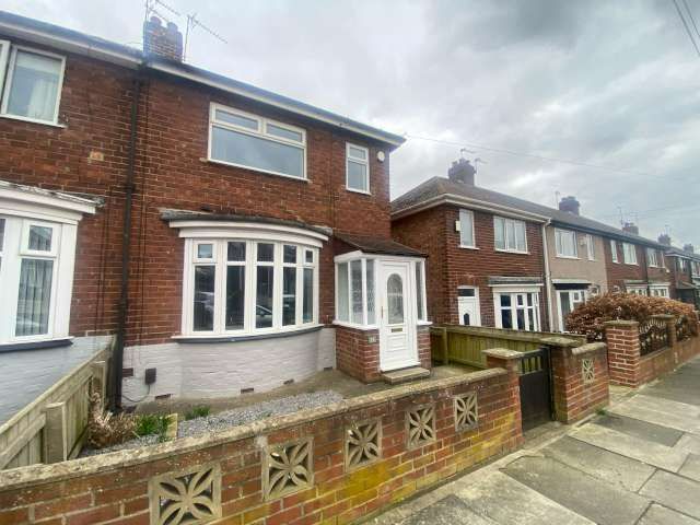 2 bed semi-detached house to rent in Chadburn Road, Stockton-on-Tees - Property Image 1
