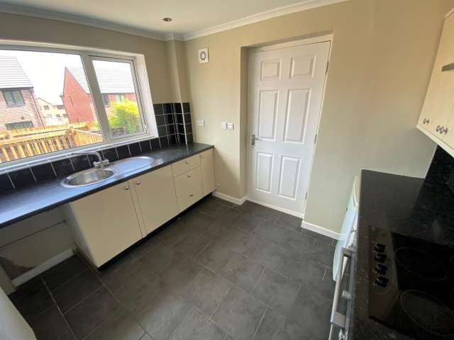 2 bed semi-detached house to rent in Castledene Road, Consett  - Property Image 3