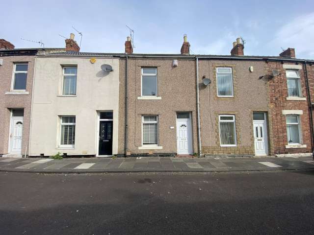 2 bed terraced house to rent in Delaval Terrace, Blyth - Property Image 1