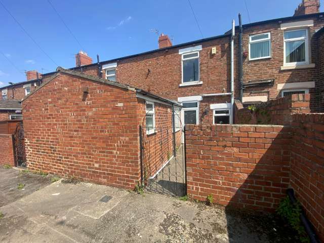 3 bed terraced house to rent in Millbank Terrace, Bishop Auckland, DL14