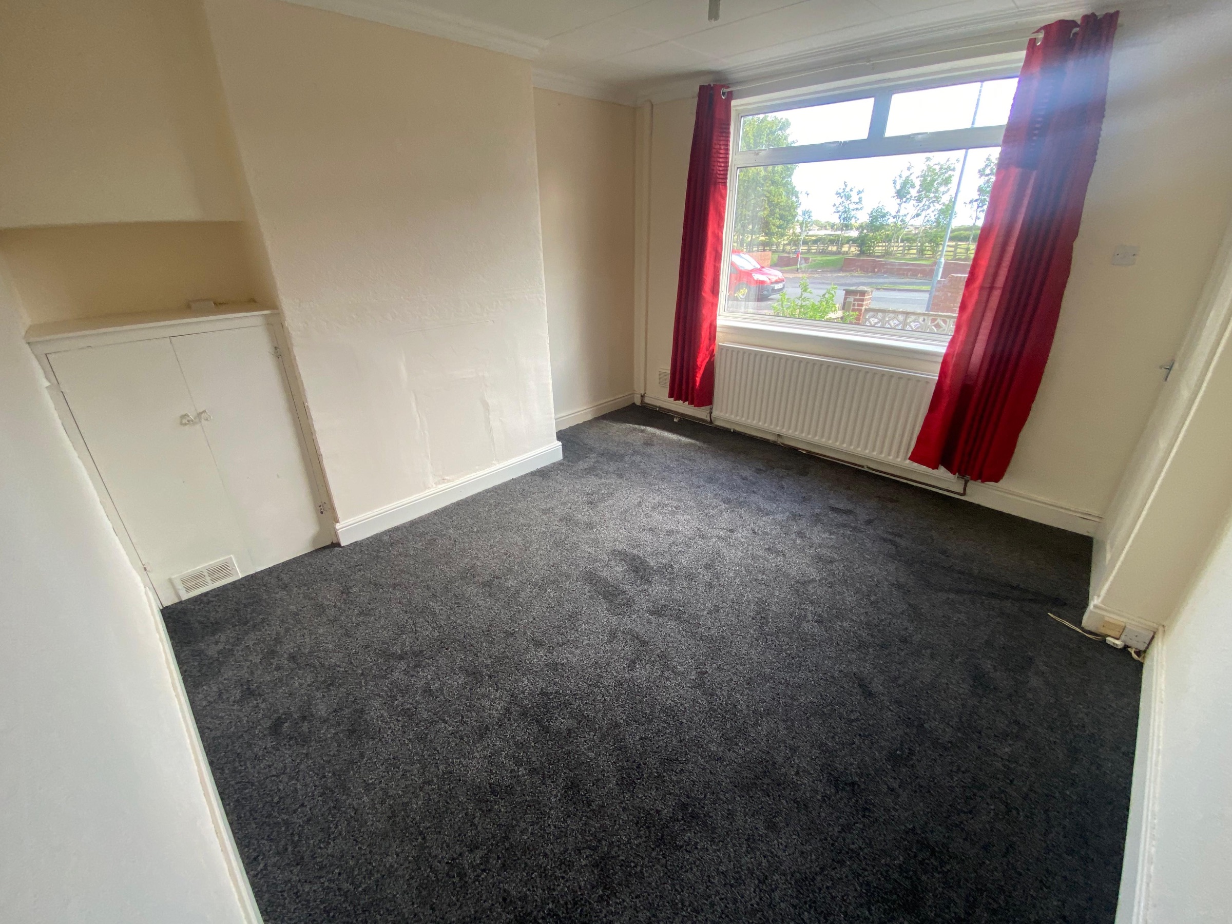 3 bed terraced house to rent in Cravens Cottages, Wingate 2