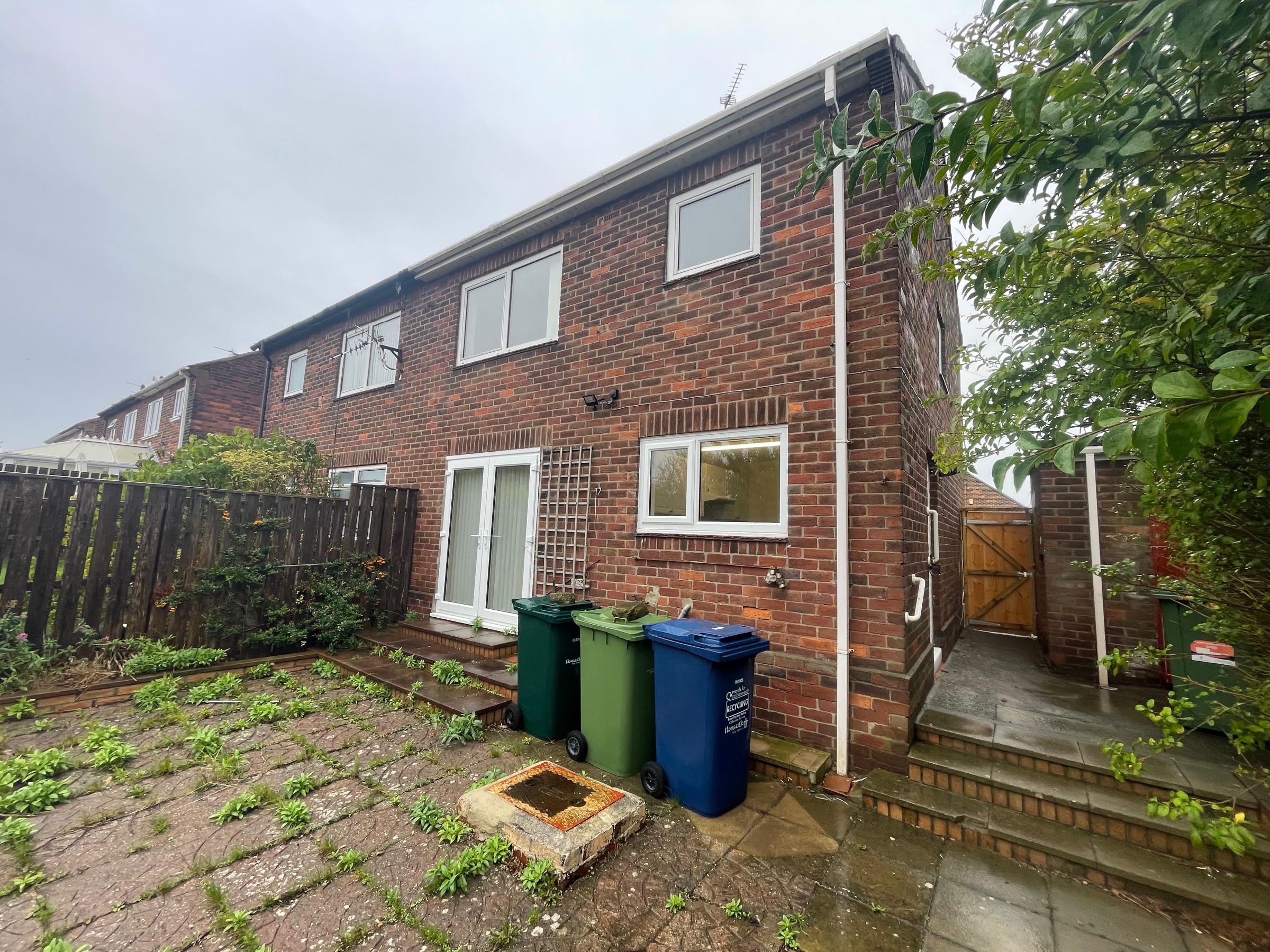 2 bed semi-detached house to rent in Essex Gardens, South Shields 9