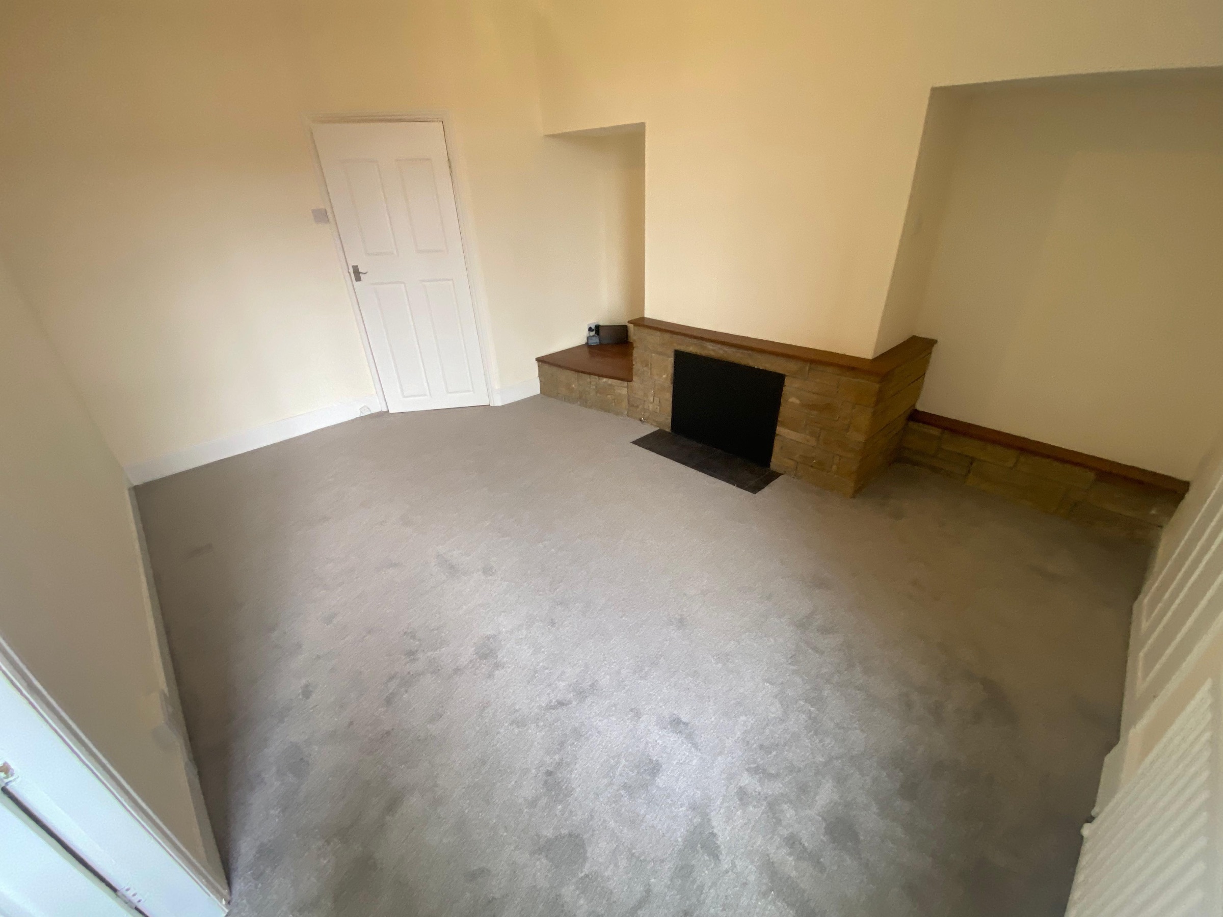 2 bed flat to rent in Fern Dene Road, Gateshead 2