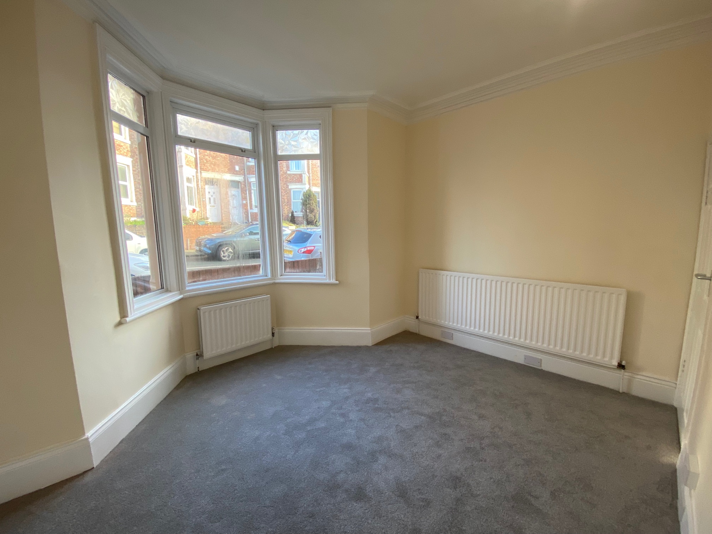 2 bed flat to rent in Fern Dene Road, Gateshead 4