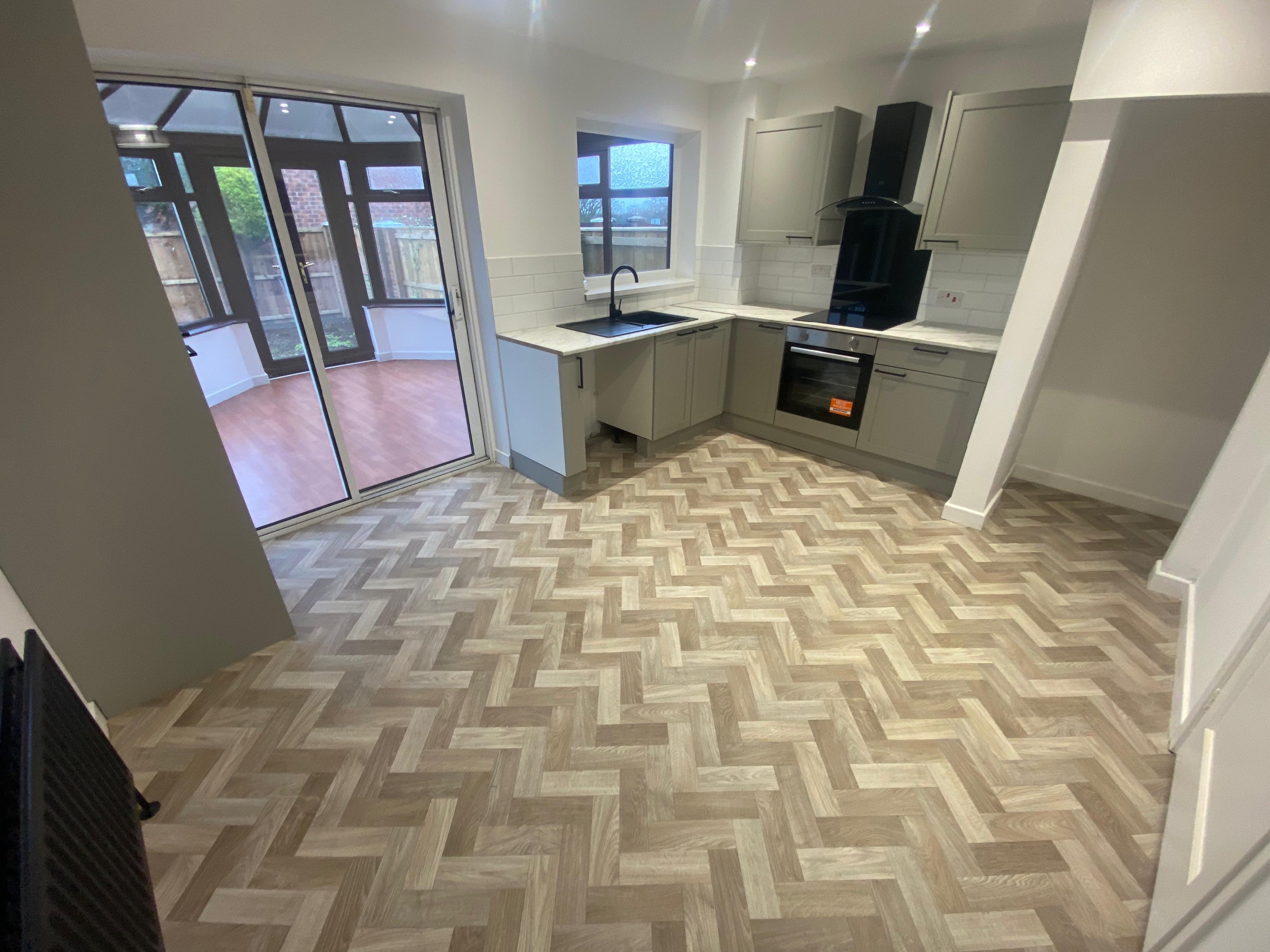 3 bed semi-detached house to rent in The Mews, Gateshead 1