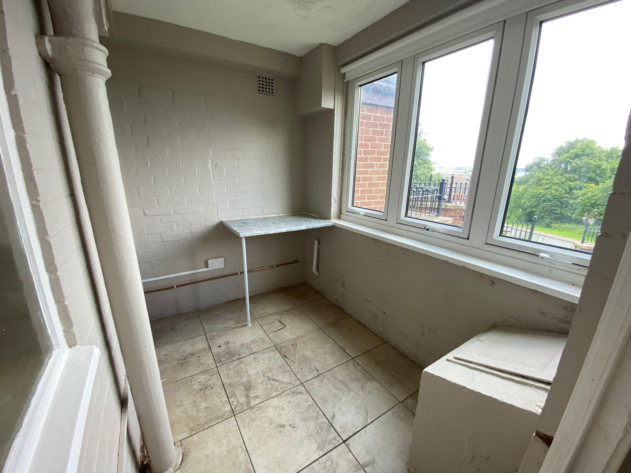 2 bed flat for sale in East Hill Road, Gateshead  - Property Image 4