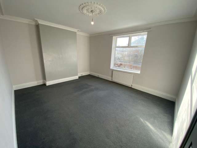 2 bed ground floor flat for sale in Stuart Terrace, Gateshead  - Property Image 3