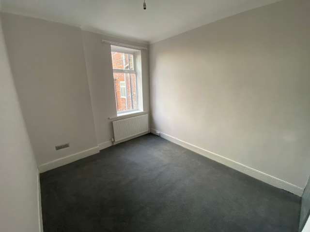 2 bed ground floor flat for sale in Stuart Terrace, Gateshead  - Property Image 4