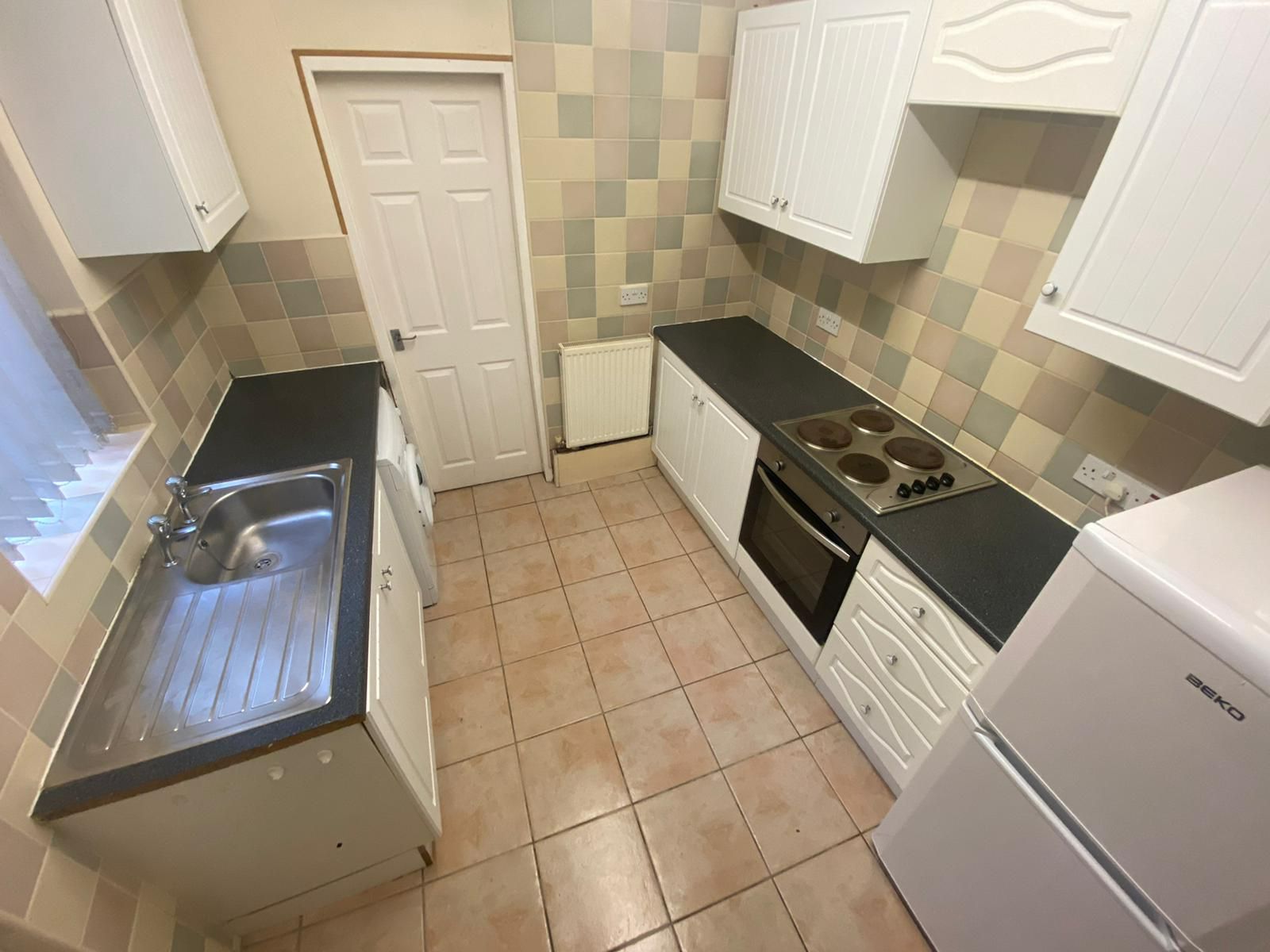 2 bed ground floor flat for sale in Gosforth Terrace, Gateshead  - Property Image 2