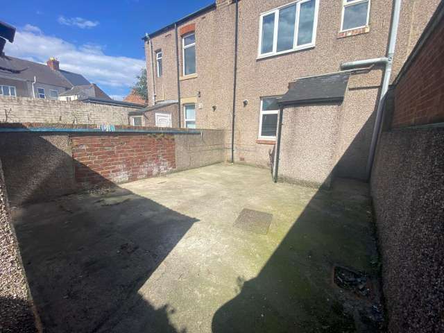 2 bed terraced house for sale in Beatrice Avenue, Blyth  - Property Image 8