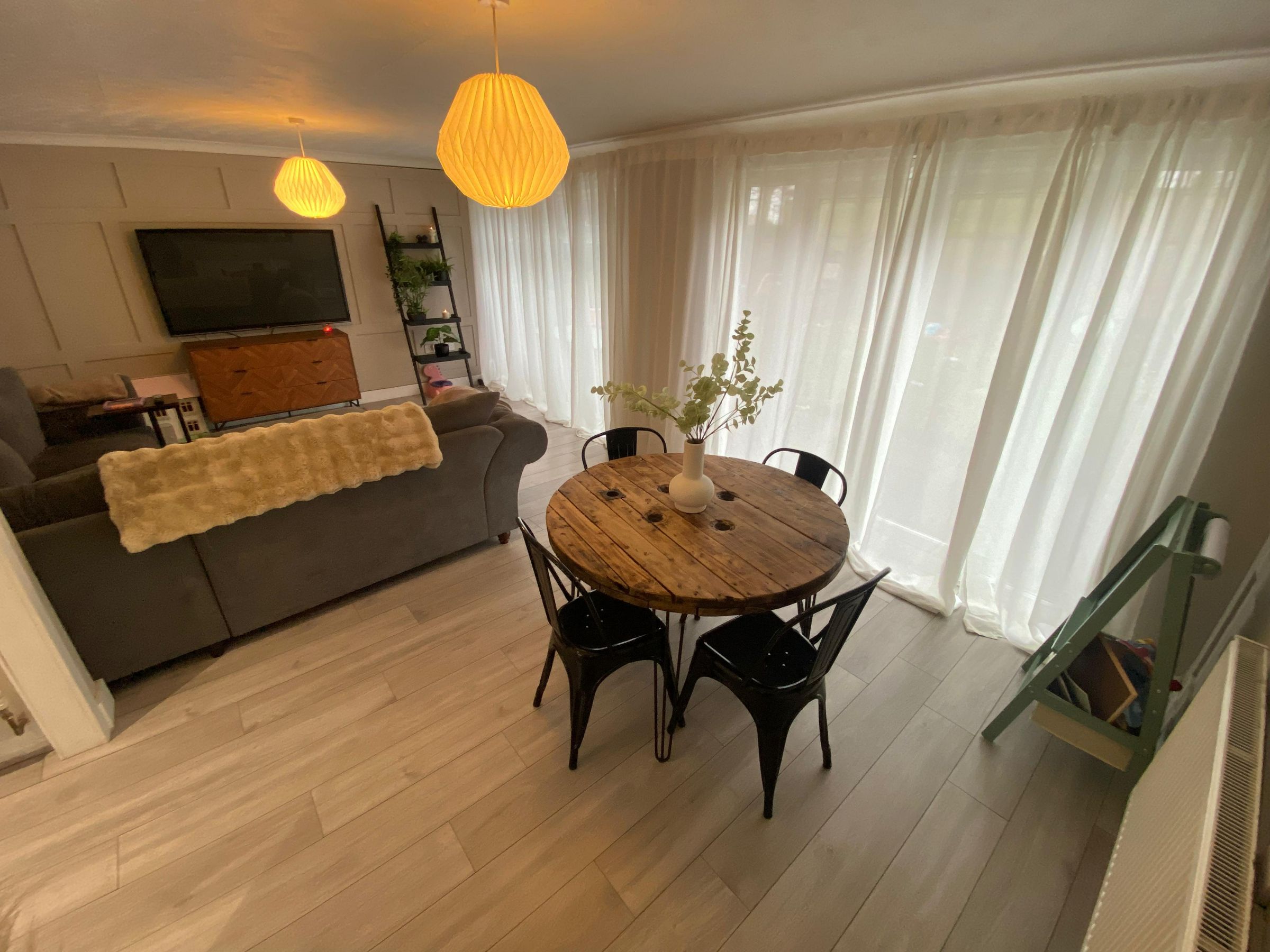 3 bed end of terrace house for sale in Donvale Road, Washington 3