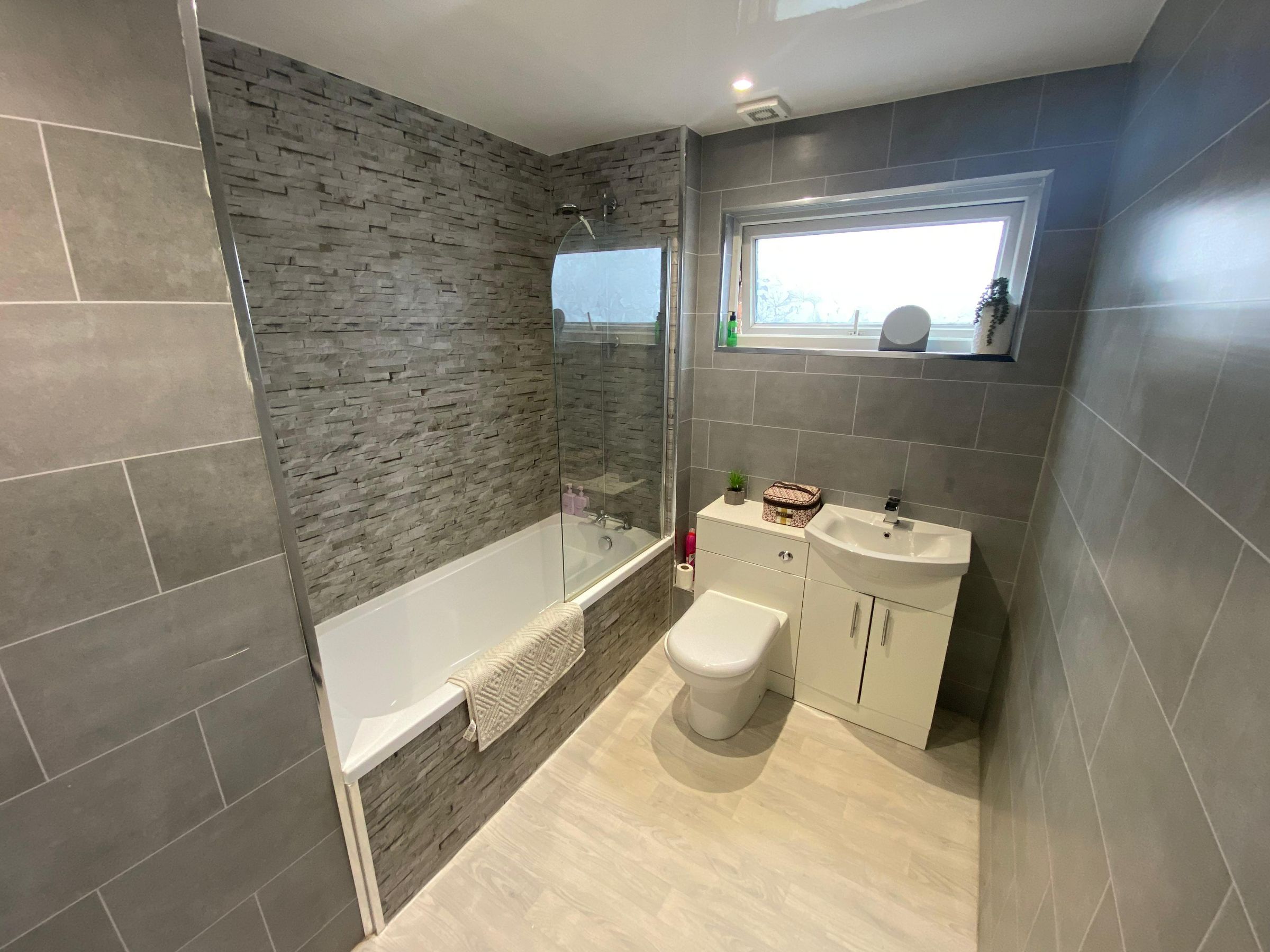 3 bed end of terrace house for sale in Donvale Road, Washington 8