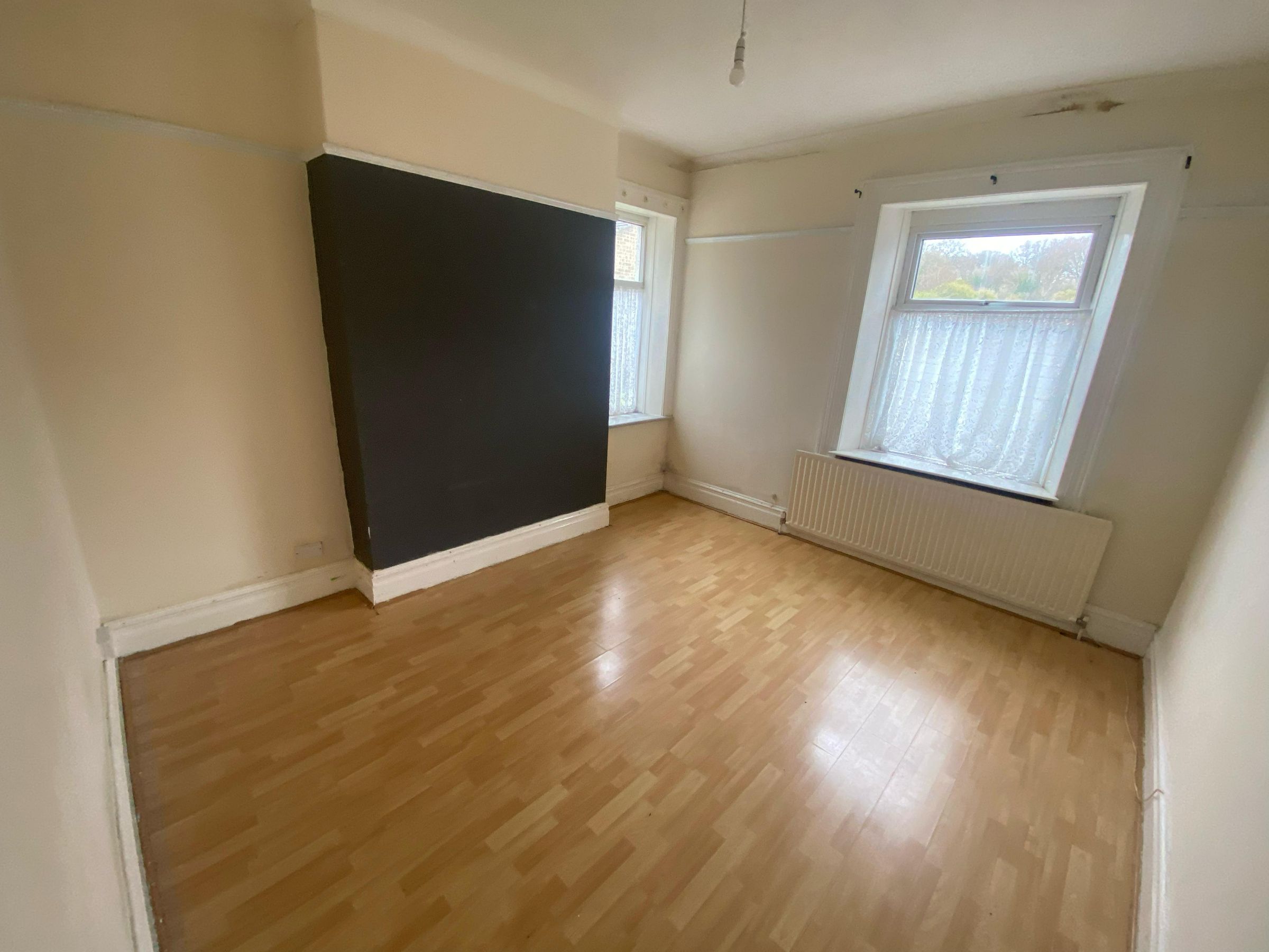 4 bed terraced house for sale in West End Terrace, Crook  - Property Image 4