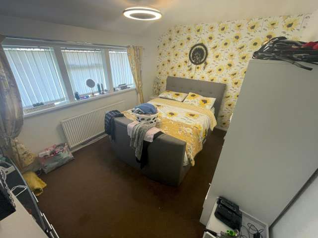 3 bed semi-detached house for sale in Howard Close, Bishop Auckland  - Property Image 4