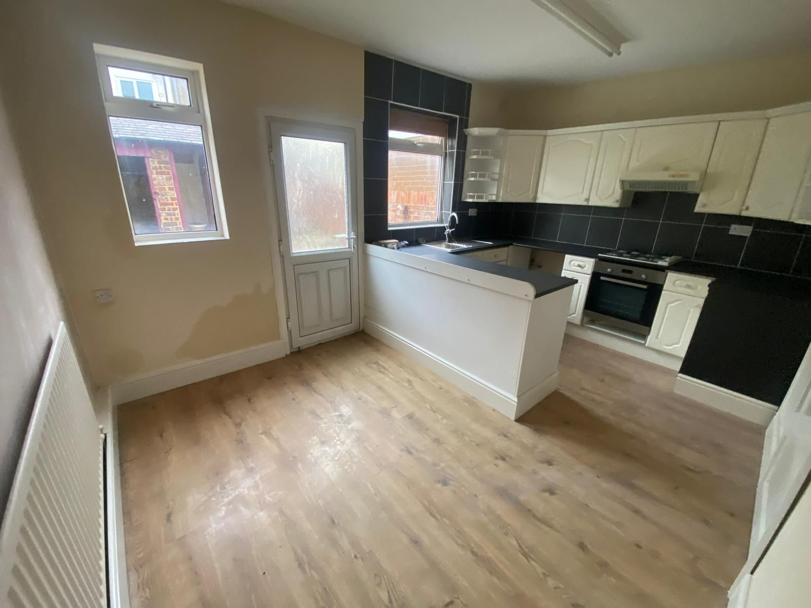 2 bed terraced house for sale in Yeoman Street, Saltburn-by-the-Sea  - Property Image 3
