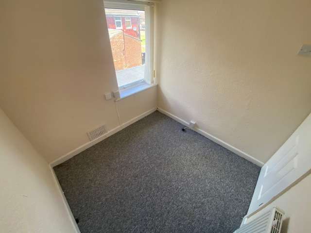 3 bed terraced house for sale in Cravens Cottages, Wingate  - Property Image 6