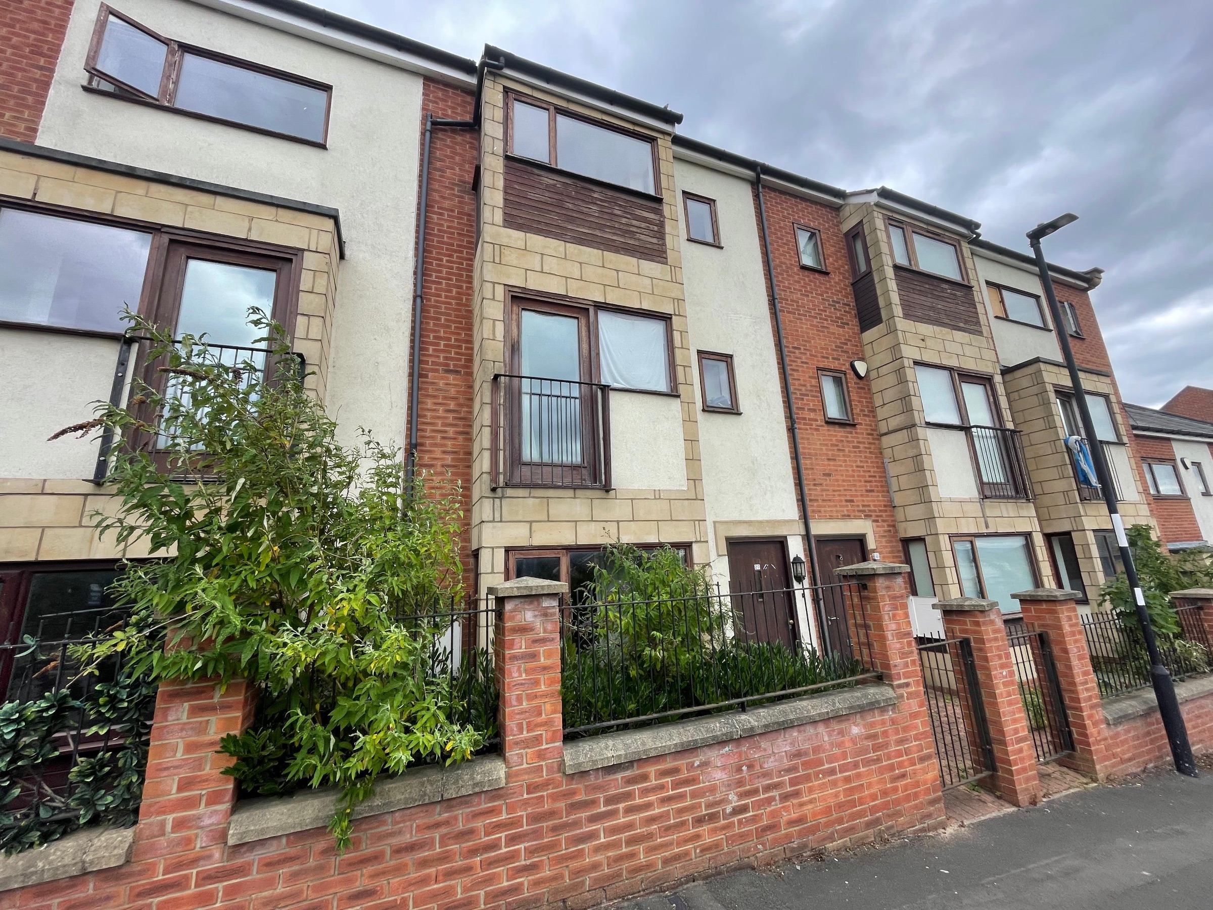 4 bed house share to rent in Sungold Villas, Newcastle Upon Tyne  - Property Image 1