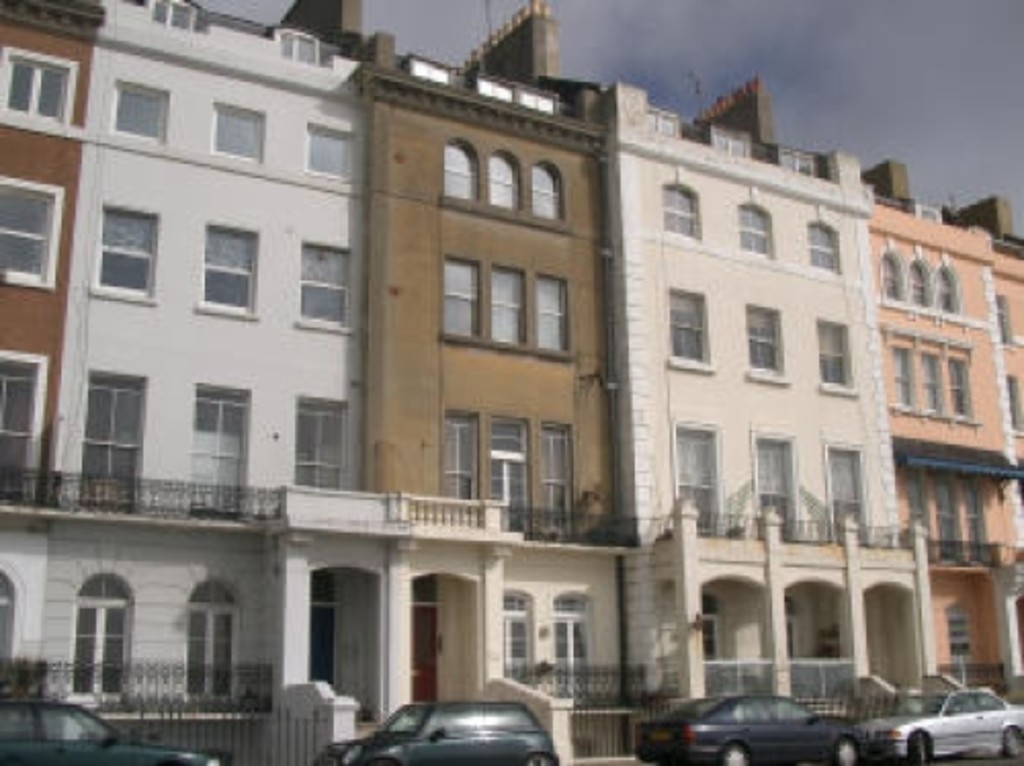 1 bed flat to rent in Marina, St. Leonards-on-Sea  - Property Image 1