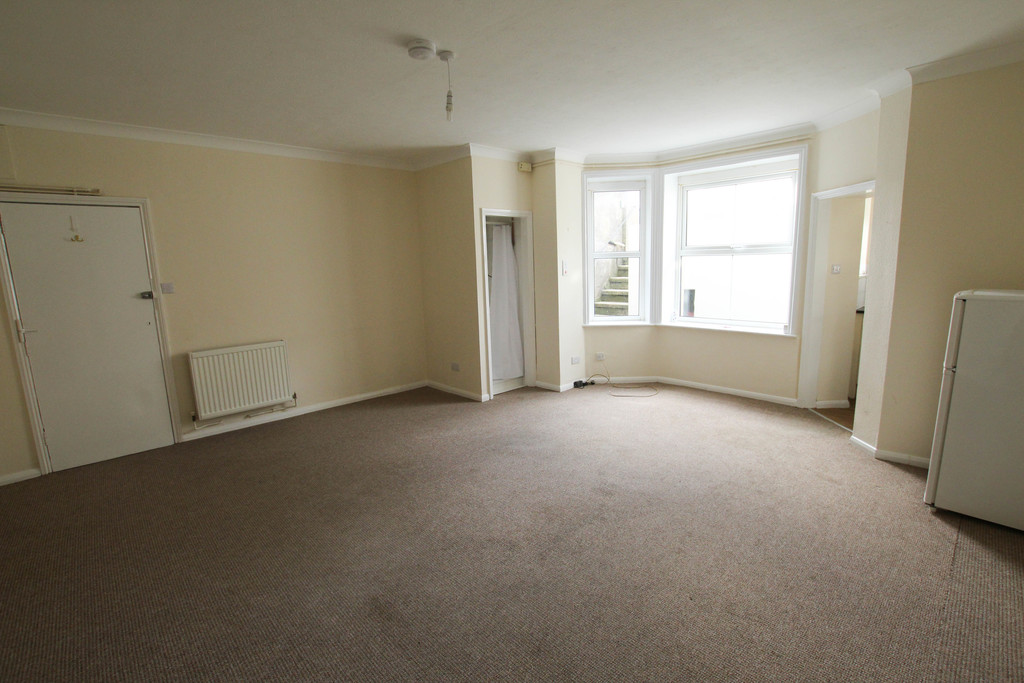 1 bed flat to rent in Holmesdale Gardens, Hastings  - Property Image 4