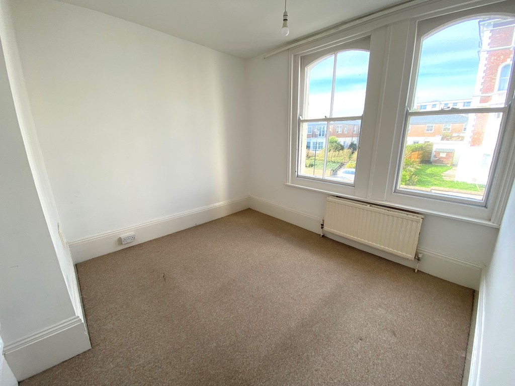 A two double bedroom first floor flat with gas central heating.Terms:
Holding deposit (part of first month's rent): £180.00
First month's rent: £800.00
Deposit: £800.00
Minimum annual income: £24,000.00