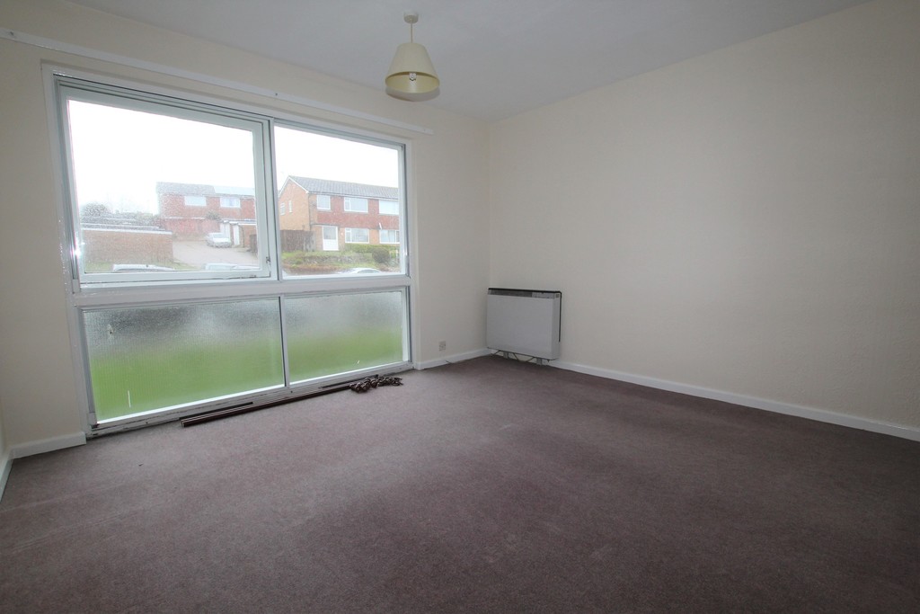 1 bed apartment to rent in Sedlescombe Gardens, St. Leonards-on-Sea  - Property Image 3