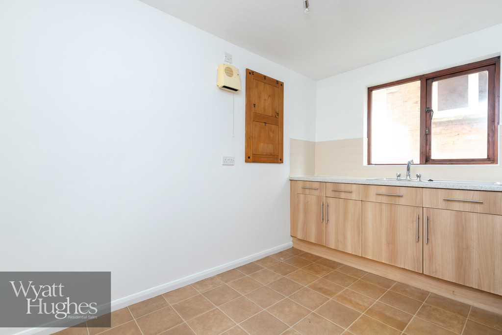 1 bed apartment to rent in London Road, St. Leonards-on-Sea  - Property Image 3