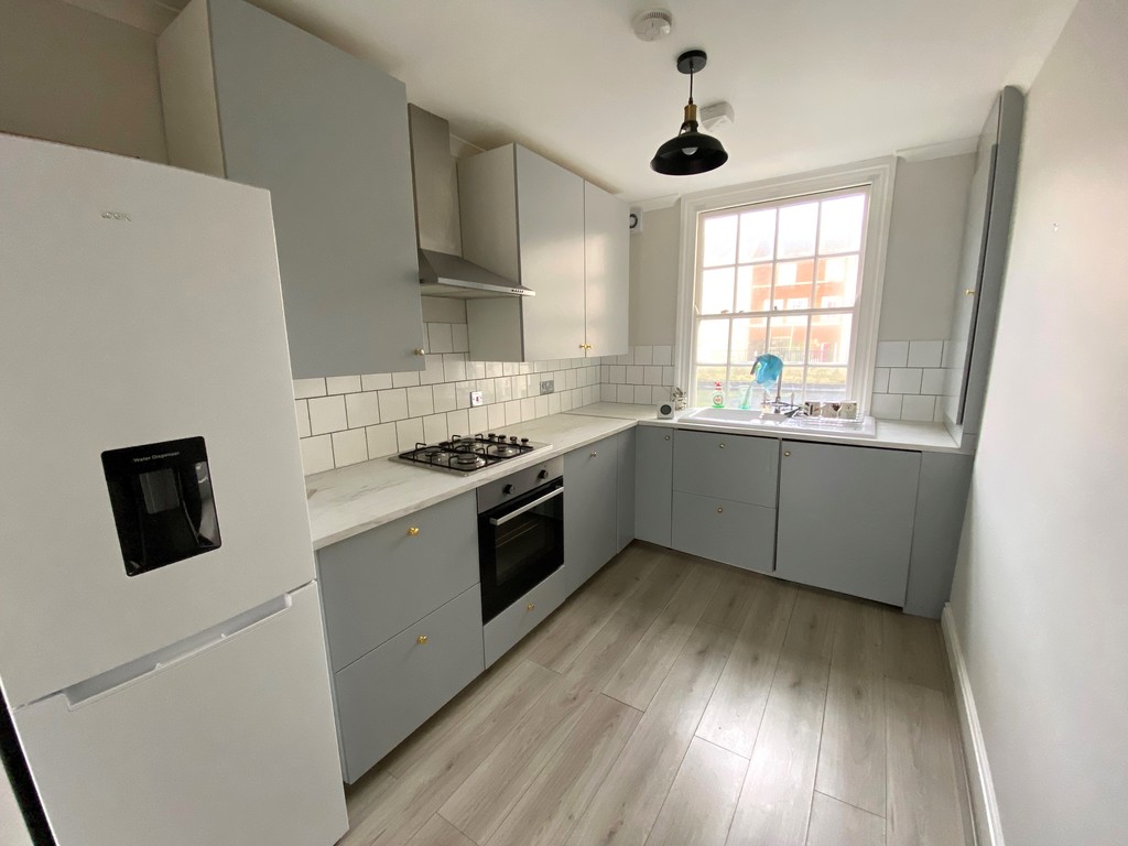 2 bed apartment to rent in Norman Road, St. Leonards-on-Sea  - Property Image 2