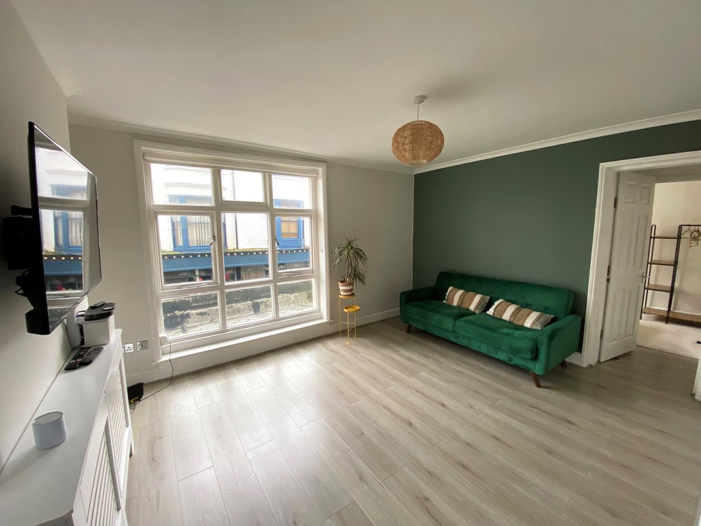 2 bed apartment to rent in Norman Road, St. Leonards-on-Sea  - Property Image 3