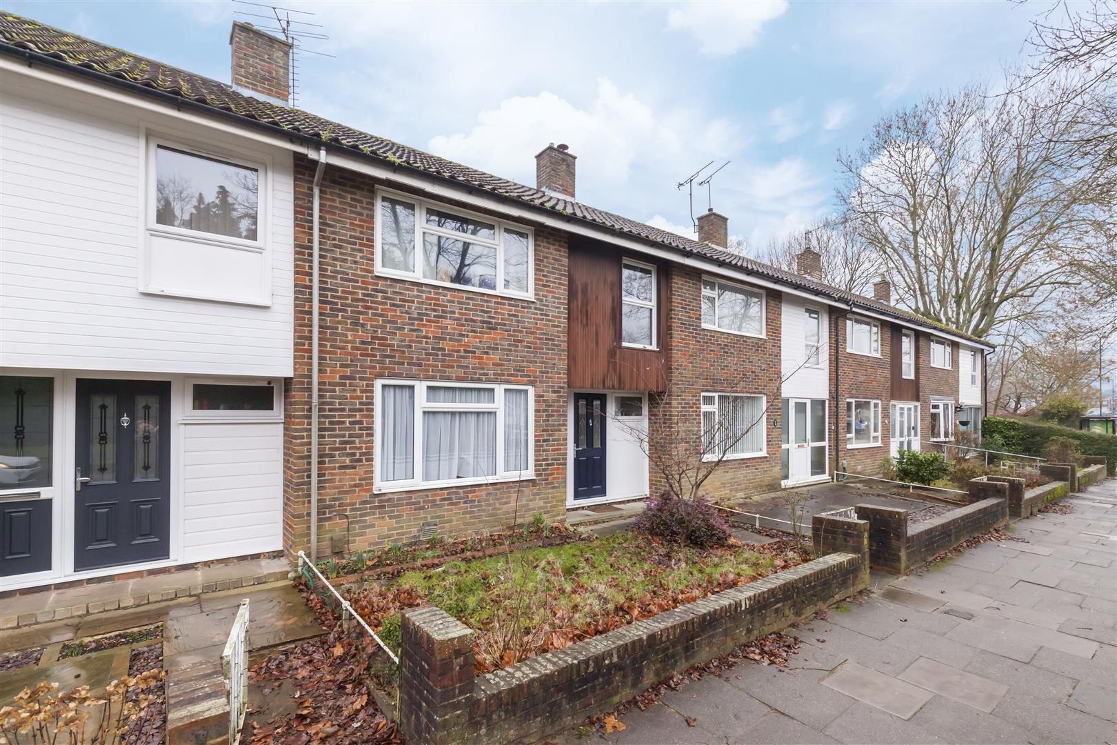 3 bed terraced house for sale in Furnace Drive, Crawley - Property Image 1