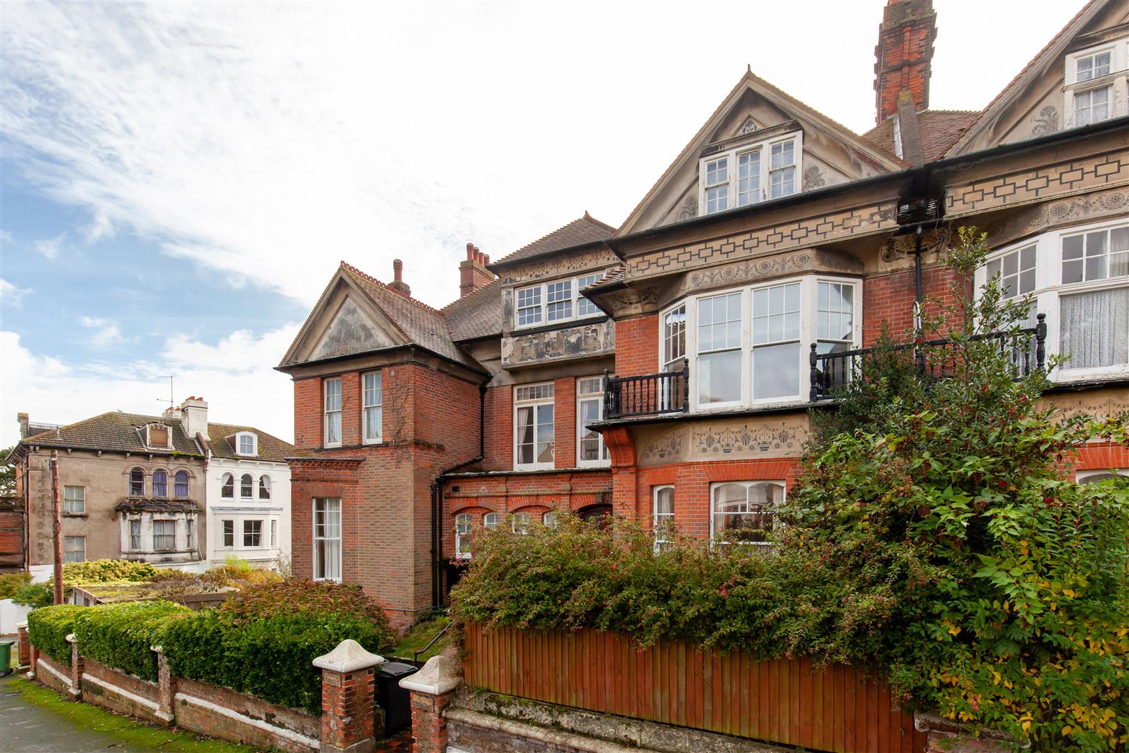 1 bed flat for sale in Cumberland Gardens, St. Leonards-On-Sea - Property Image 1
