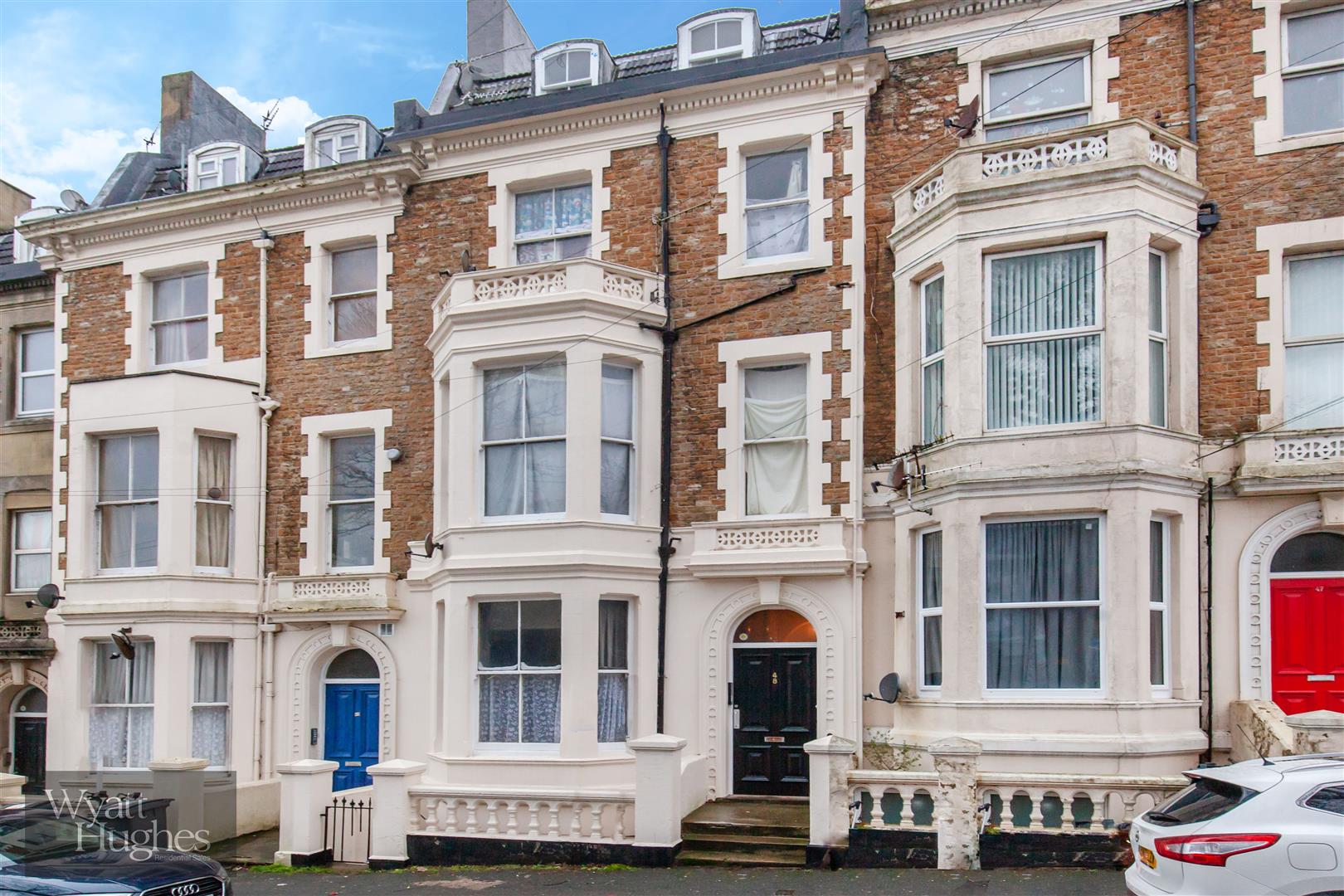 2 bed flat for sale in Church Road, St. Leonards-On-Sea - Property Image 1