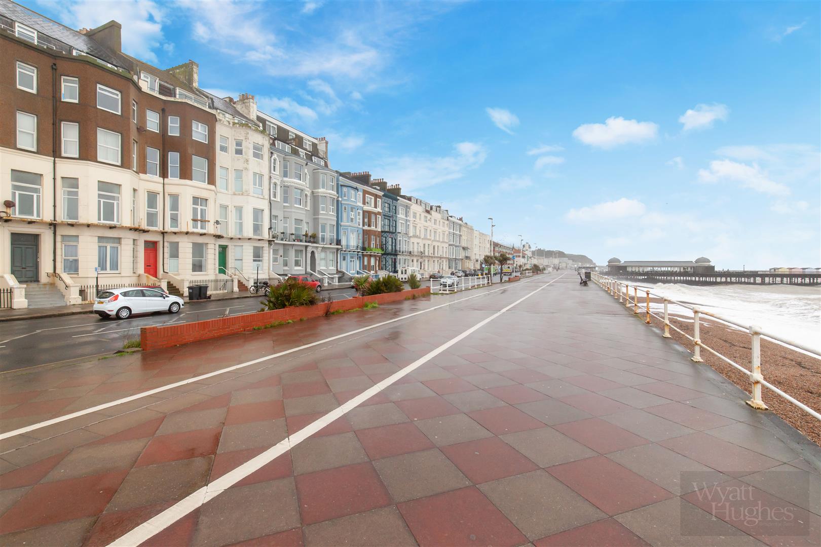 2 bed flat for sale in Eversfield Place, St. Leonards-On-Sea  - Property Image 1