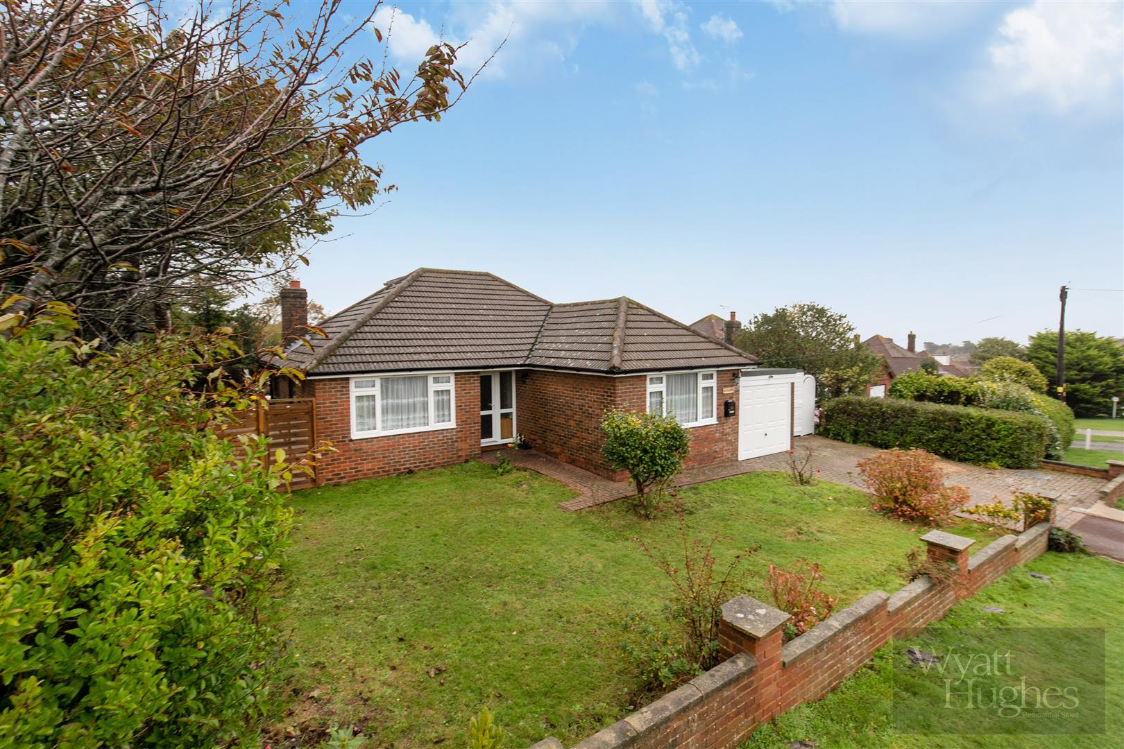 2 bed detached bungalow for sale in Fyrsway, Hastings  - Property Image 1